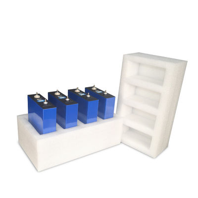 3.2V 202Ah Gói pin Lithium Ion tùy chỉnh 4kg Vòng đời sâu 4 tế bào hình lăng trụ